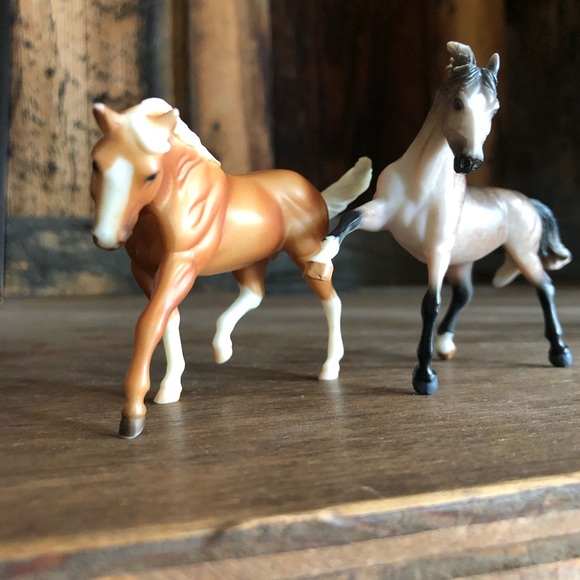 Group of mini Breyer horses - Picture 2 of 7